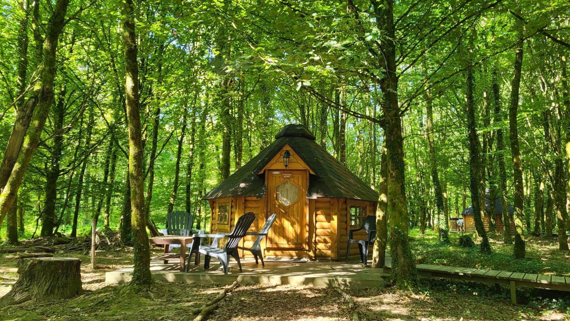 Le Domaine Insolite De Broceliande بيامبونت المظهر الخارجي الصورة