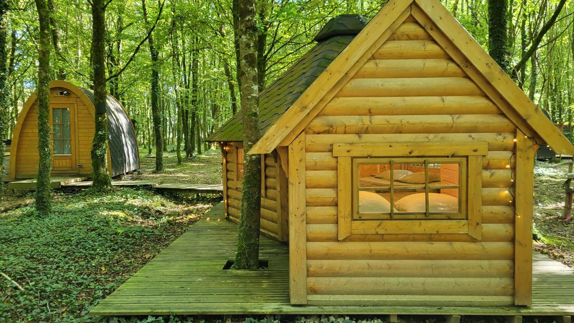 Le Domaine Insolite De Broceliande بيامبونت المظهر الخارجي الصورة