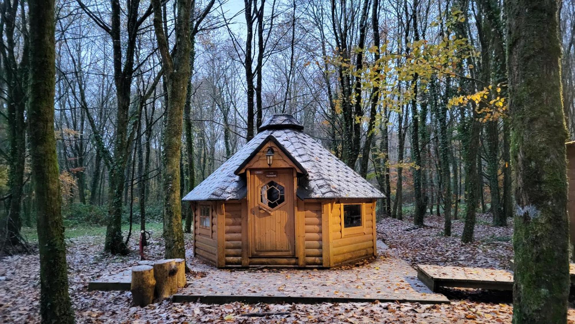 Le Domaine Insolite De Broceliande بيامبونت المظهر الخارجي الصورة