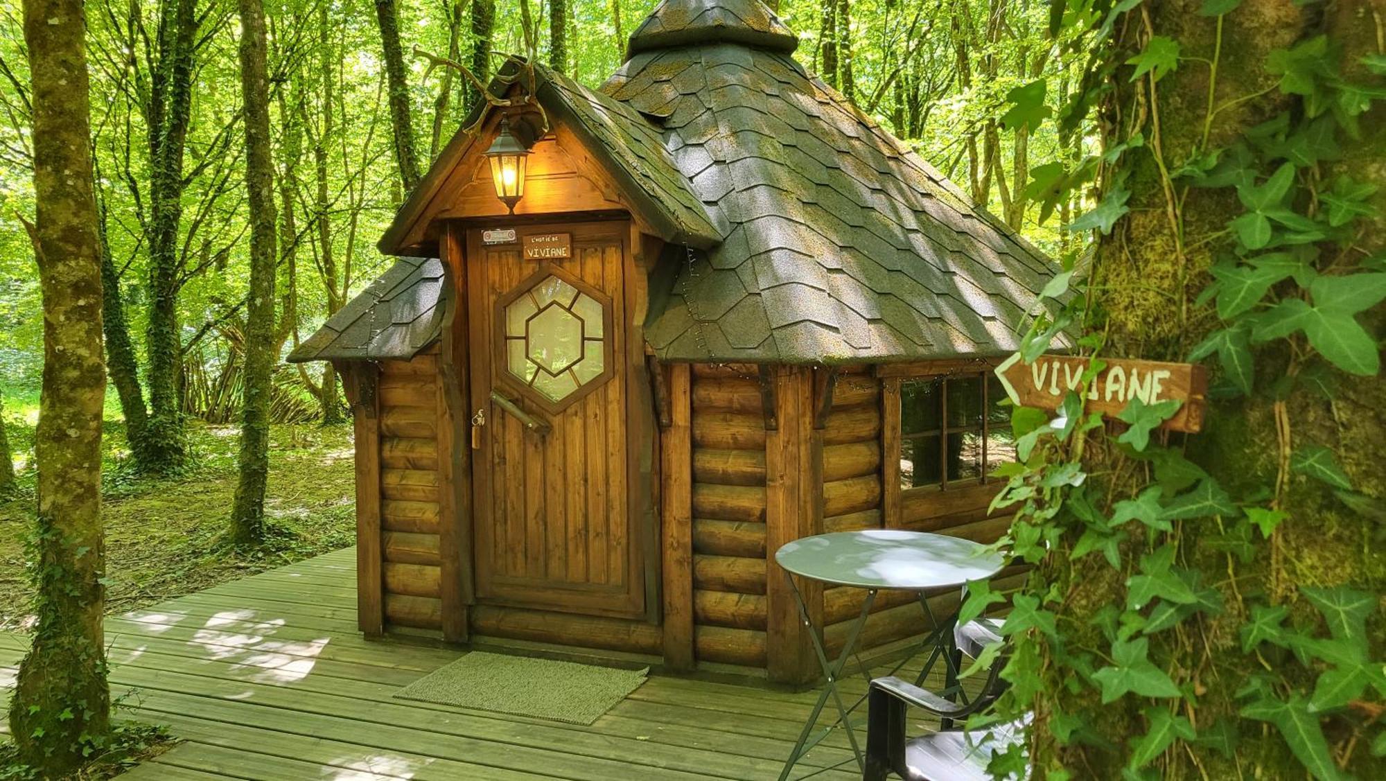Le Domaine Insolite De Broceliande بيامبونت المظهر الخارجي الصورة